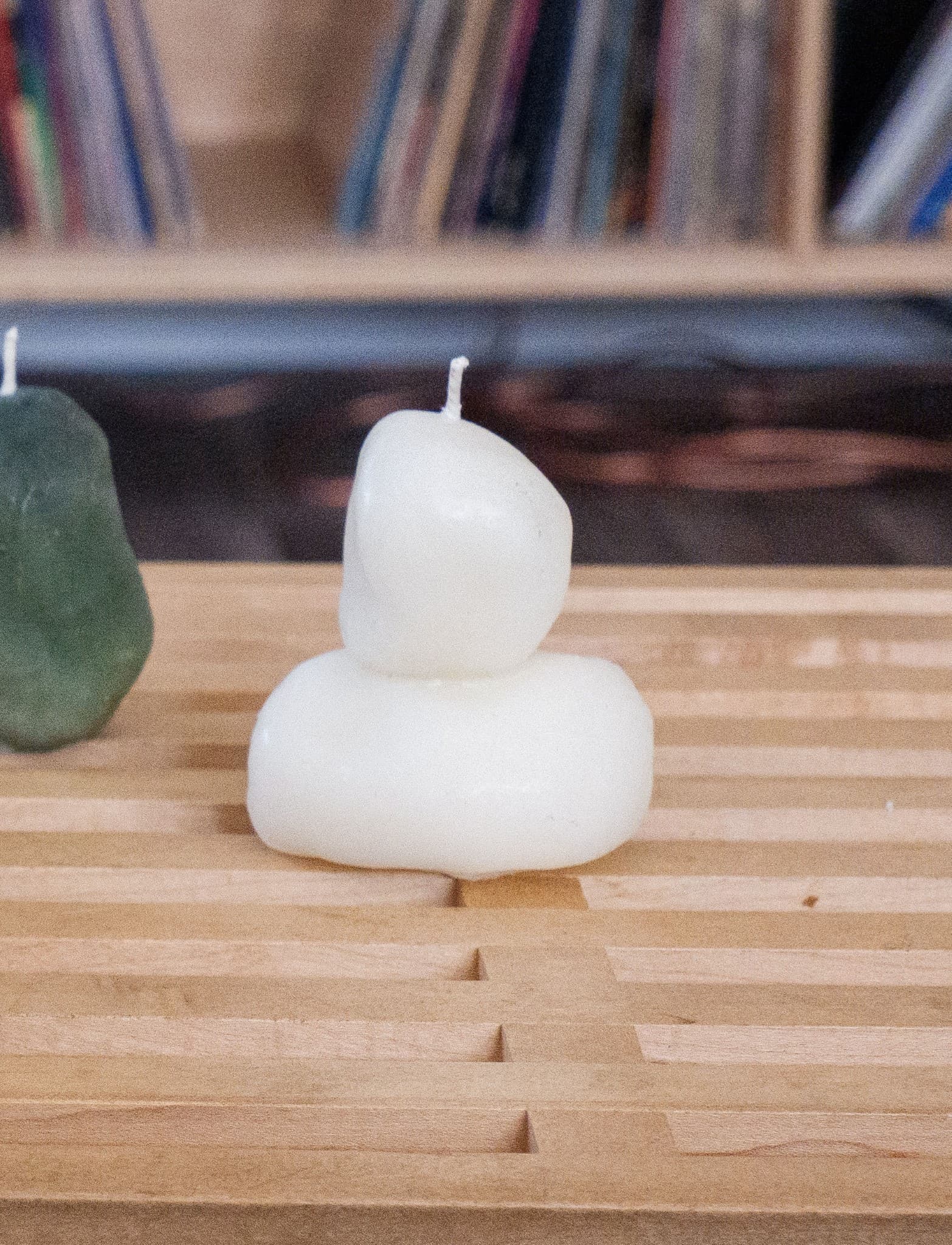 lam-candle-white