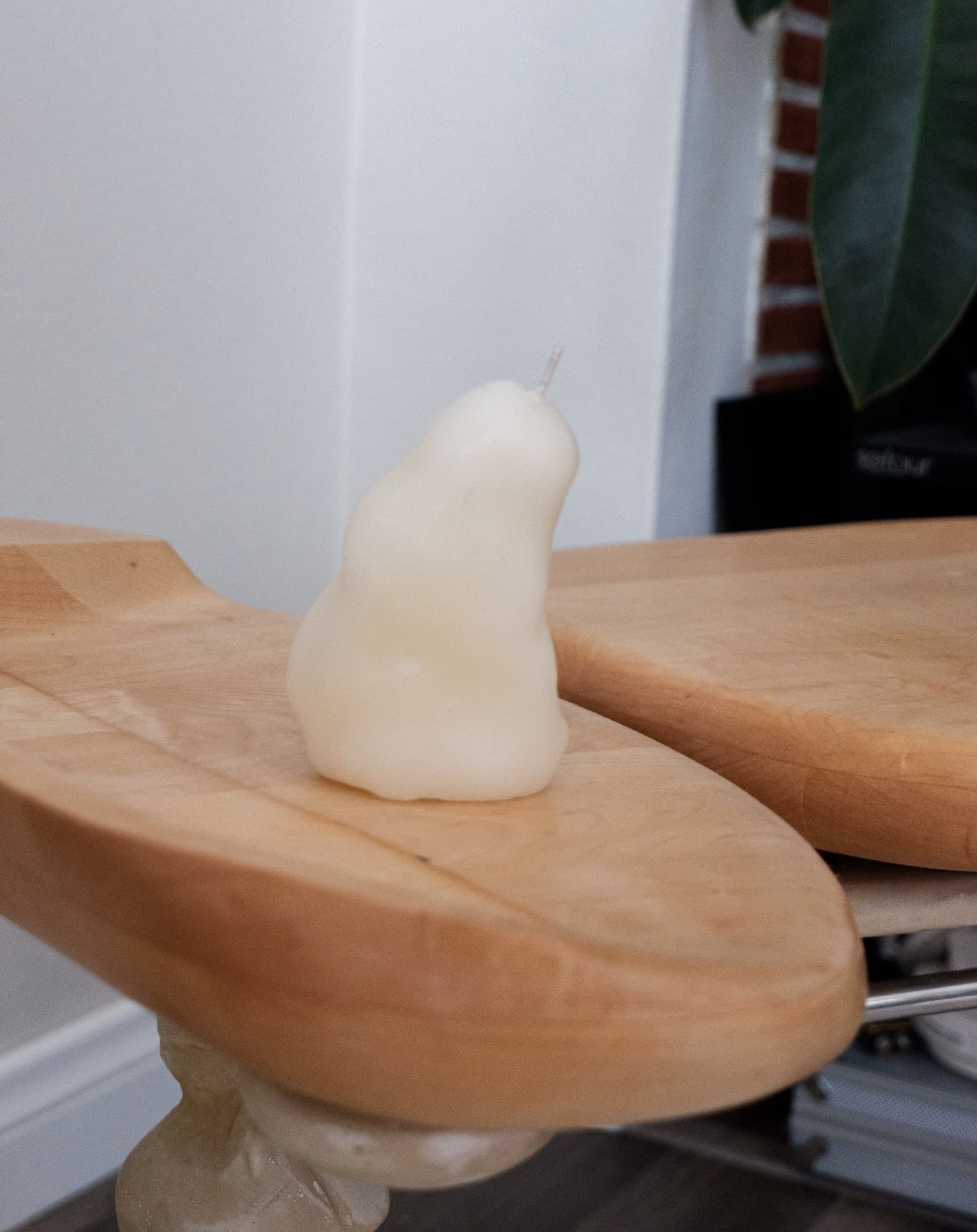 nui-be-candle-white
