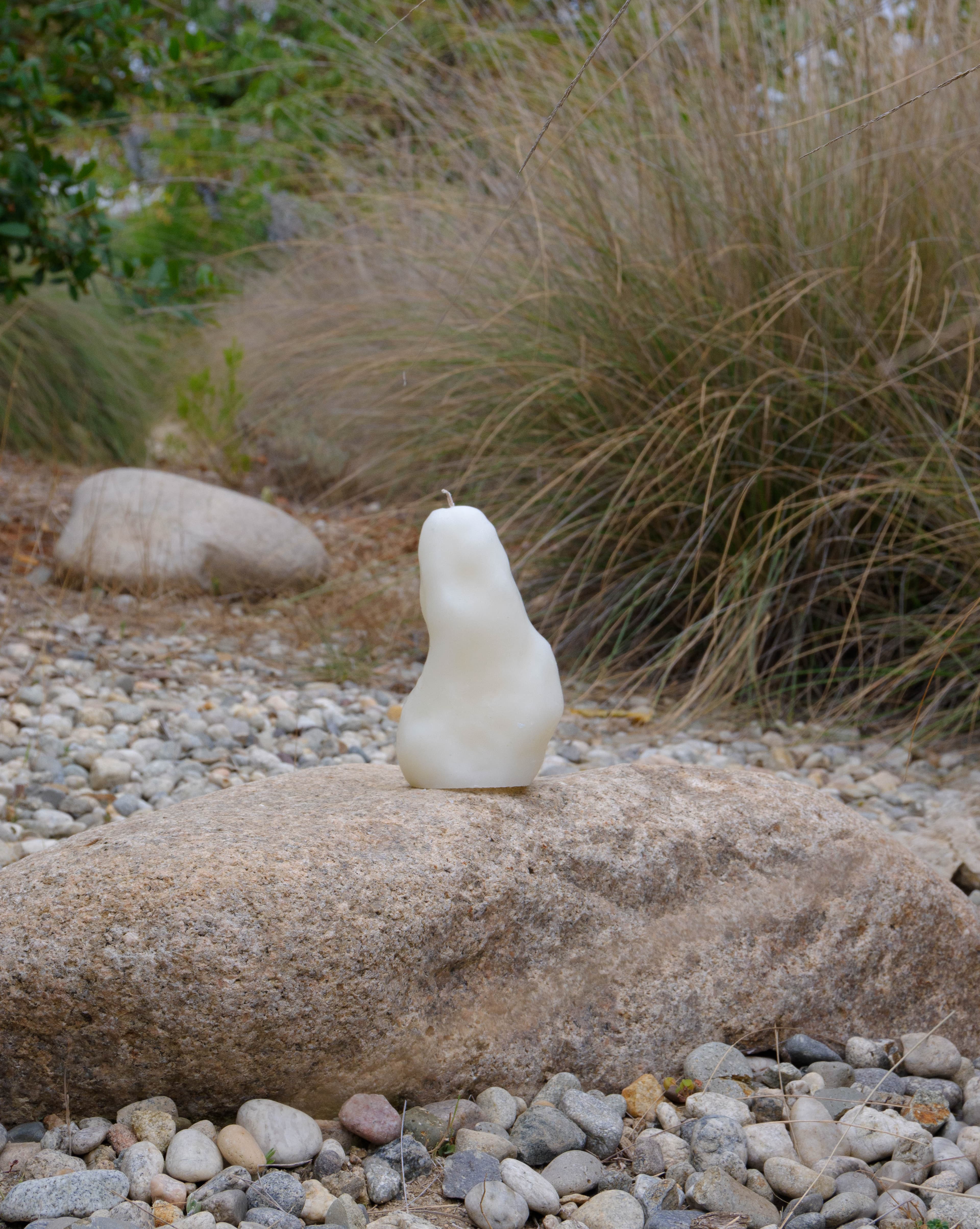 candle-nui-white
