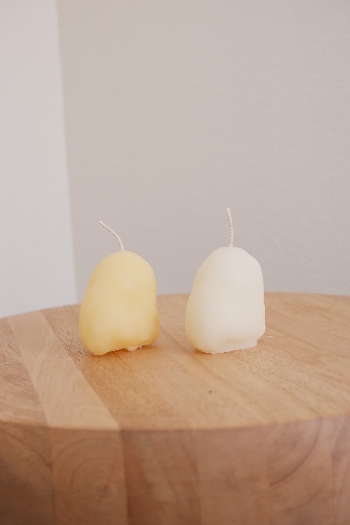 be-candle-white