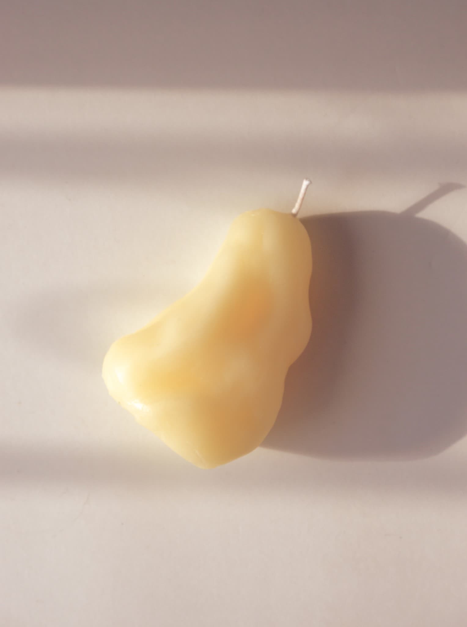 nui-be-candle-white