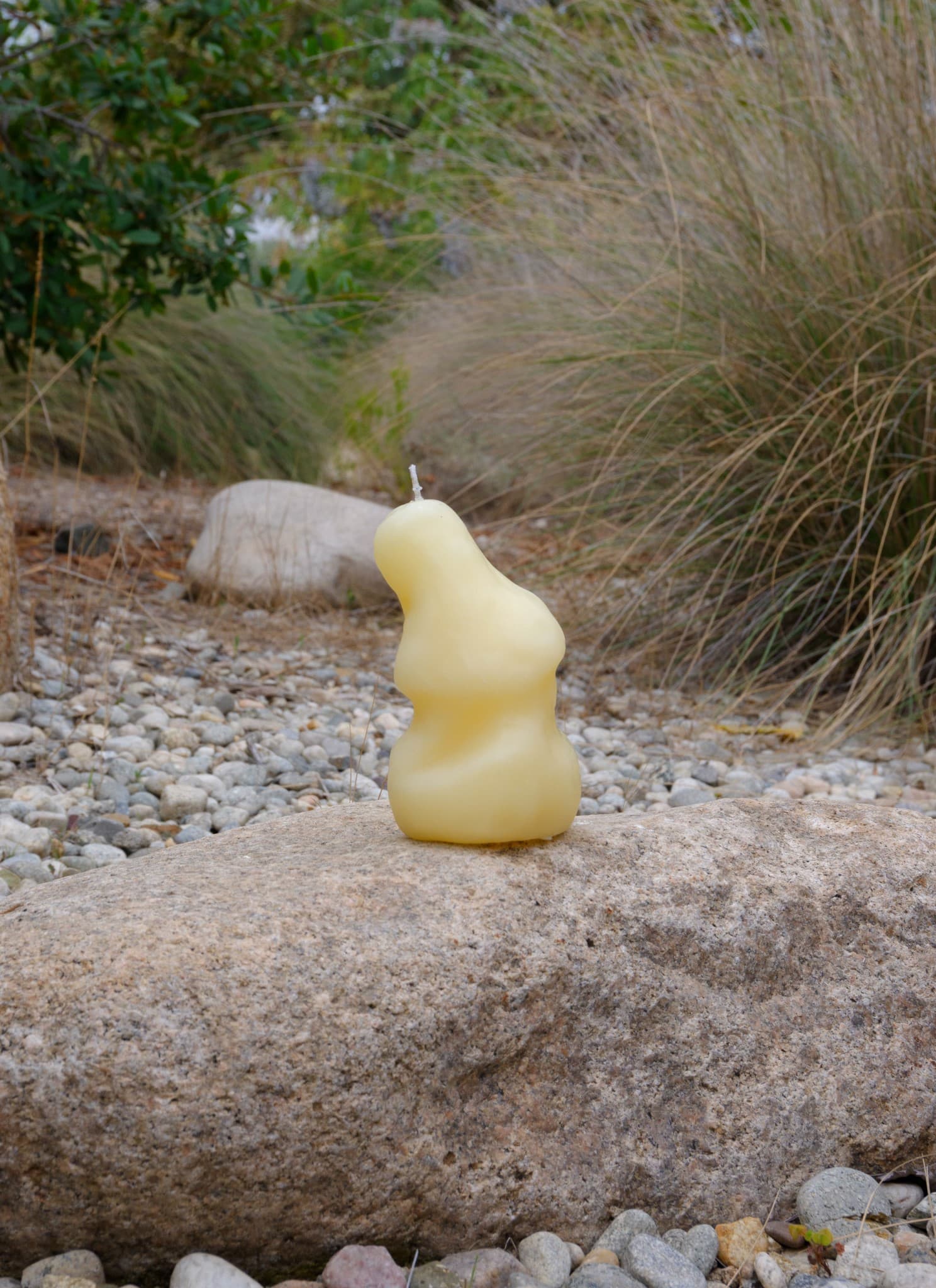 nhan-candle-white