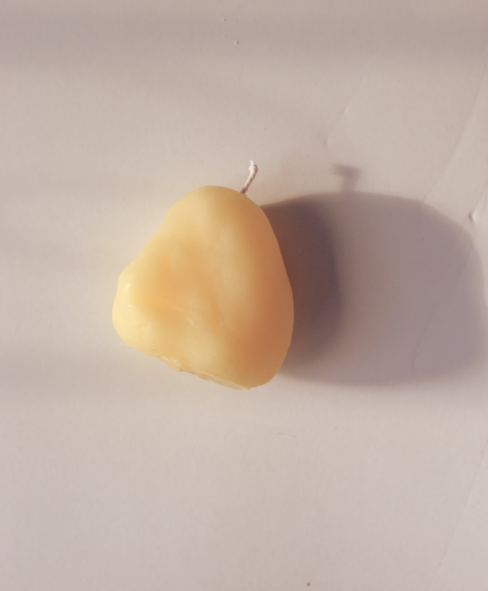 be-candle-white